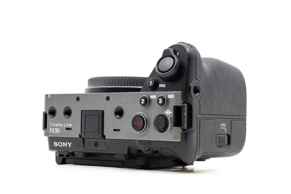 Alquiler en Valencia de cámara Sony FX30 para producción de vídeo profesional