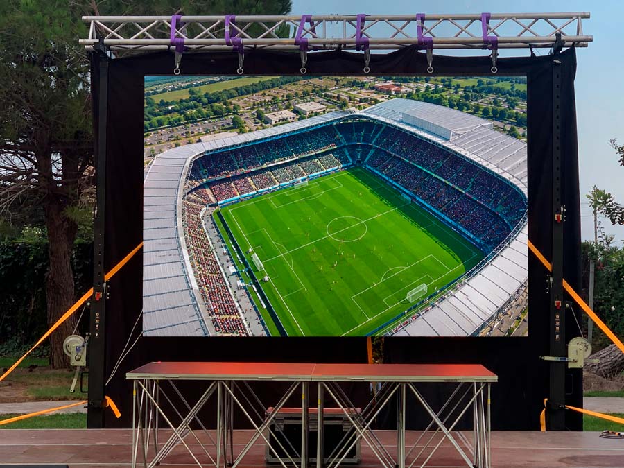 Pantalla LED de 3x2 metros en alquiler para eventos en Valencia